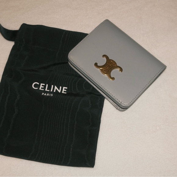 CELINE TRIOMPHE COMPACT WALLET IN SHINY CALFSKIN - Picture 1 of 13